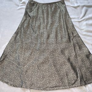 doesn’t fit my hips :(